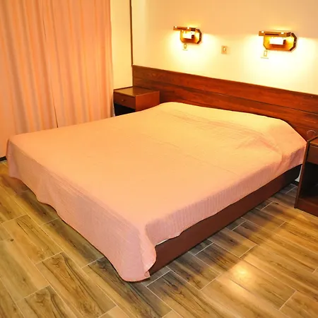 Niki Apart Otel 3*