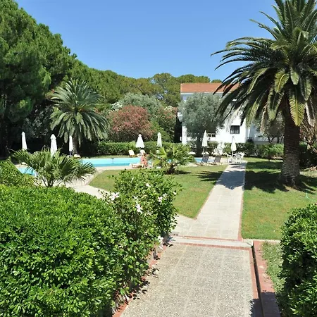 Apart Otel Niki 3*