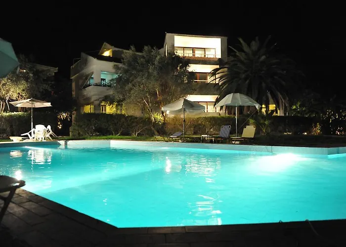 Niki Aparthotel Ialysos (Rhodes)