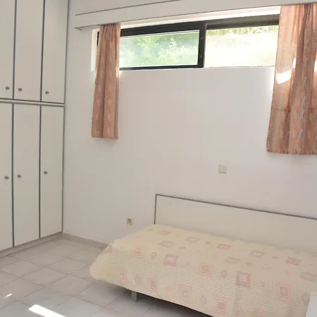 Aparthotel Niki 3*