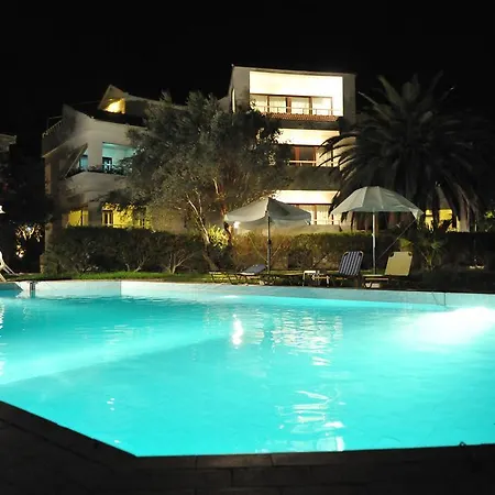 Niki Apart Otel Ialysos (Rhodes)