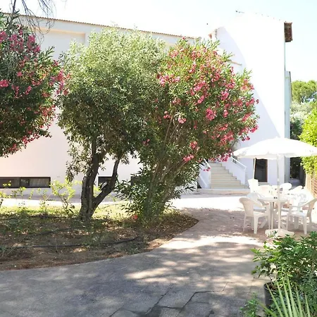 Niki Aparthotel