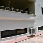 Niki Aparthotel 3*