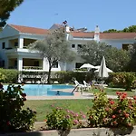 Niki 3*