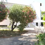 Niki Aparthotel