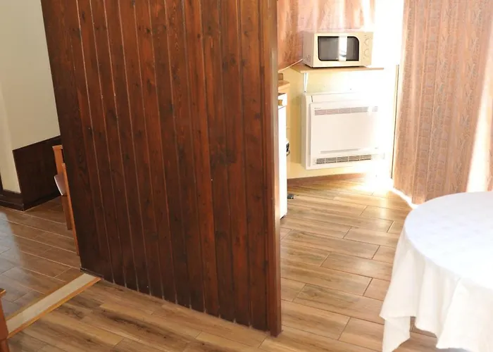 Hotel apartamentowy Niki Jalisos