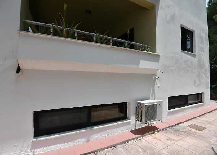 Niki Hotel apartamentowy 3*